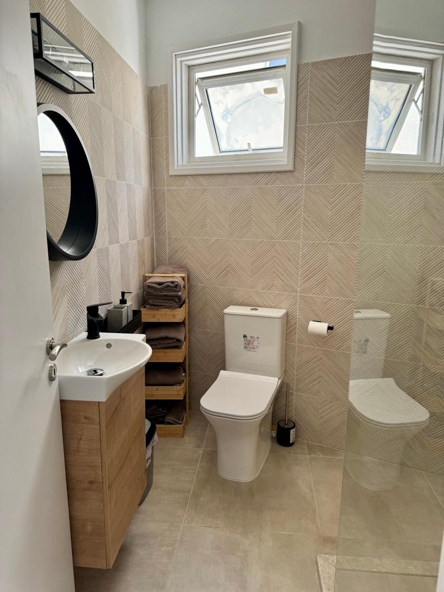 Luxury Two Bed Kato Flat Apartament Pafos